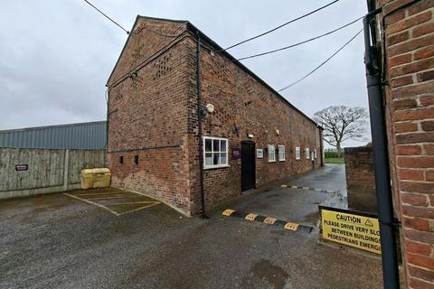 Office to rent, Roadside Ct Macclesfield SK11 9AP