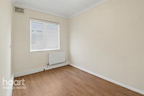 3 bedroom semi-detached bungalow for sale, Beltinge Road, Harold Wood