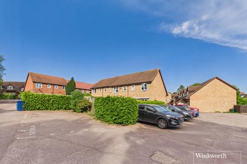 Studio for sale, Ammanford Green, London NW9