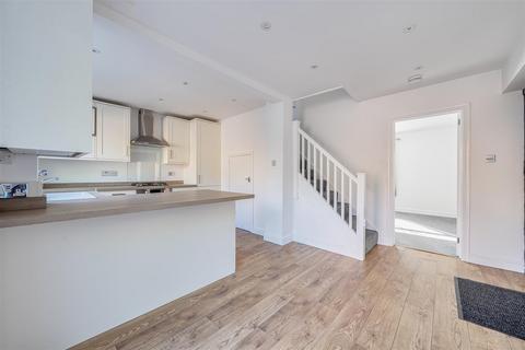 3 bedroom semi-detached house for sale, Maple Gardens, Yateley GU46
