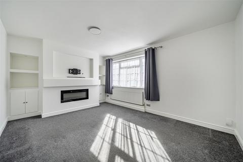 3 bedroom semi-detached house for sale, Maple Gardens, Yateley GU46