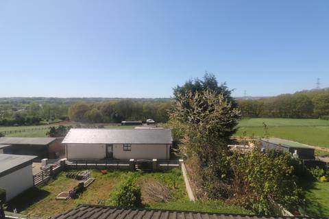 3 bedroom semi-detached house for sale, Hunsworth Lane, Cleckheaton, West Yorkshire, BD19