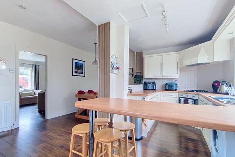 3 bedroom semi-detached house for sale, Hunsworth Lane, Cleckheaton, West Yorkshire, BD19