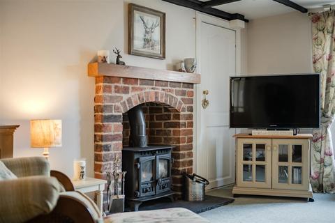 3 bedroom detached house for sale, 15, Duns Road, Swinton, TD11