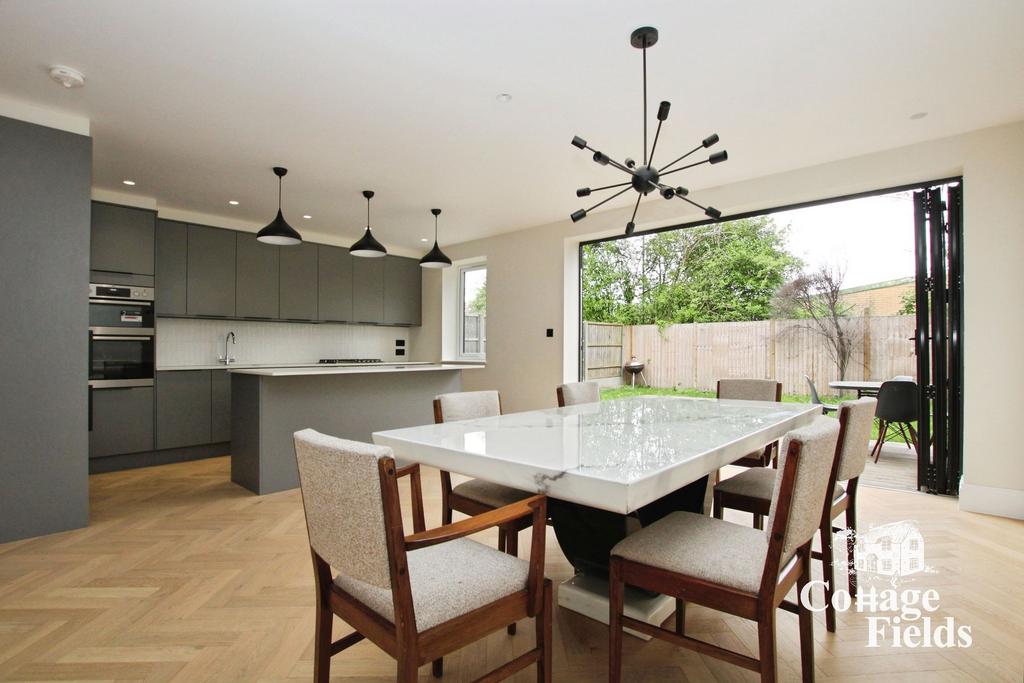 Kitchen / Diner