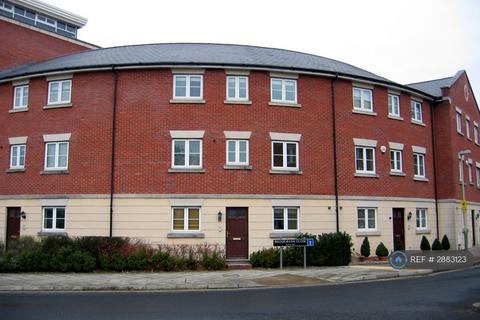 4 bedroom terraced house to rent, Brookbank Close, Cheltenham, GL50