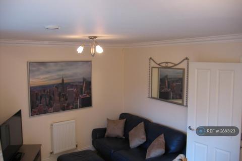 4 bedroom terraced house to rent, Brookbank Close, Cheltenham, GL50