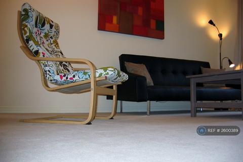 4 bedroom terraced house to rent, Alvington Drive, Cheltenham, GL52
