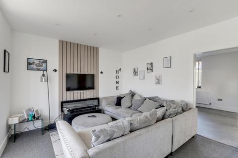 3 bedroom semi-detached house for sale, Bennett Street, Nottingham NG10