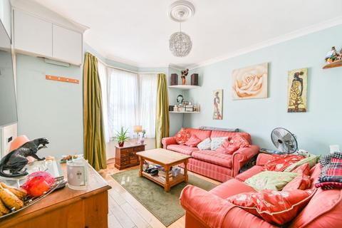 1 bedroom flat for sale, Elthorne Park Road, Hanwell, London, W7