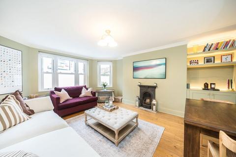 1 bedroom flat for sale, Culverden Road, London SW12