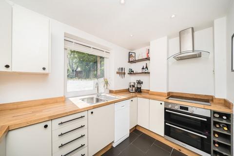 1 bedroom flat for sale, Culverden Road, London SW12