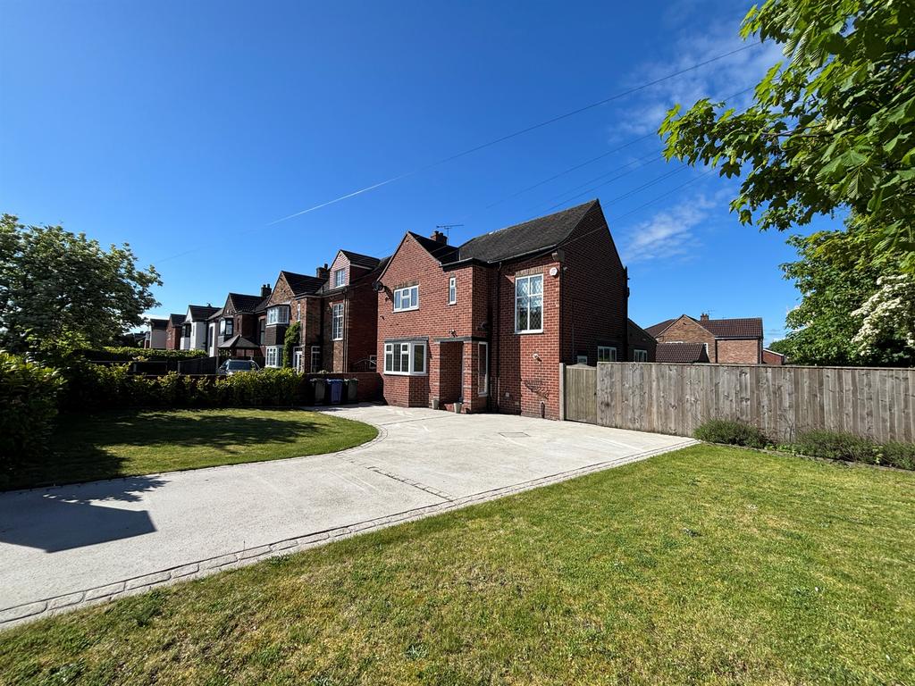 7 bedroom detached house for sale