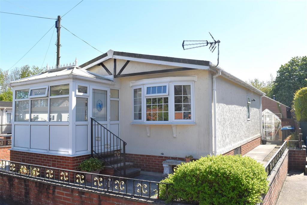 Palace Road Residential Park, Ripon 2 bed park home for sale - £155,000