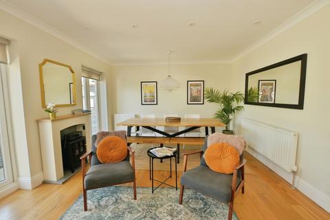 4 bedroom bungalow for sale, Hardy Road, Greatstone, Kent, TN28