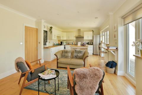 4 bedroom bungalow for sale, Hardy Road, Greatstone, Kent, TN28