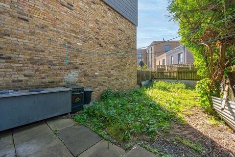 4 bedroom semi-detached house for sale, Fairbairn Green, Oval, London, SW9