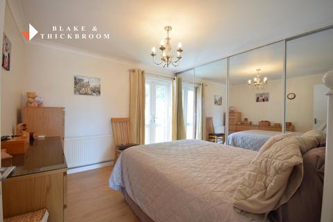 2 bedroom terraced bungalow for sale, Lyon Close, Clacton-On-Sea, CO15 6EX