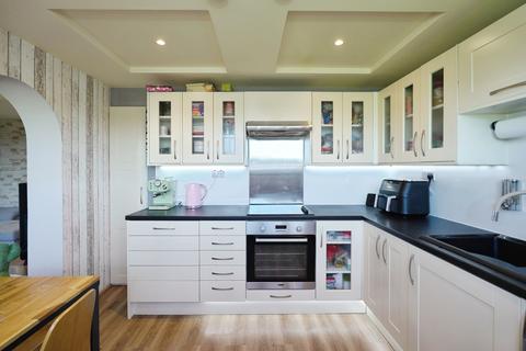 2 bedroom flat for sale, Saughton Mains Terrace, Edinburgh, EH11
