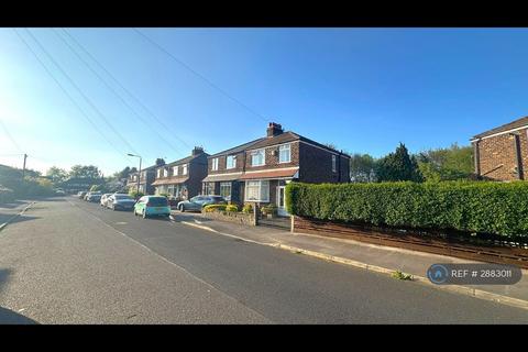 3 bedroom semi-detached house to rent, Lindsell Road, Altrincham, WA14