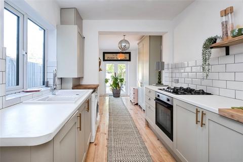 4 bedroom terraced house for sale, South Street, Leighton Buzzard, Bedfordshire, LU7