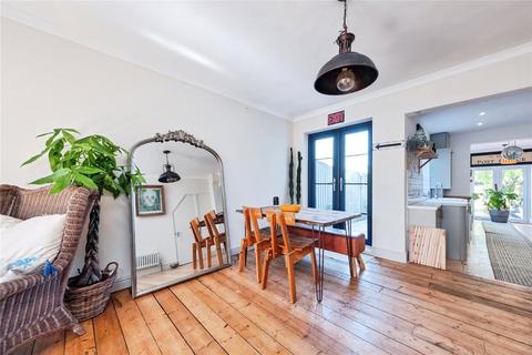 4 bedroom terraced house for sale, South Street, Leighton Buzzard, Bedfordshire, LU7