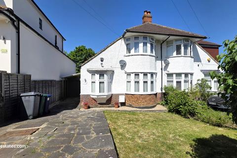 3 bedroom semi-detached house for sale, Derwent Avenue, East Barnet EN4