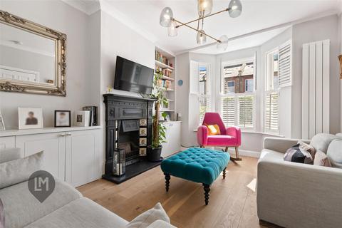 4 bedroom house for sale, Standen Road, London