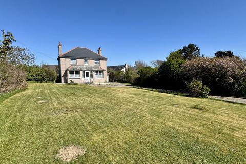 4 bedroom detached house for sale, Lon St. Ffraid, Trearddur Bay, Anglesey, LL65