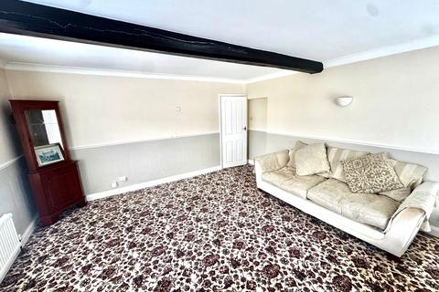 3 bedroom end of terrace house to rent, Main Road, Sheffield, S12