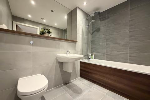 3 bedroom apartment to rent, Block C, Wilburn Basin, Ordsall Lane, Salford, M5