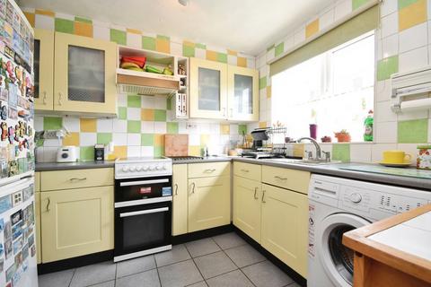 2 bedroom flat for sale, Trafalgar Court, Braintree, Essex, CM7