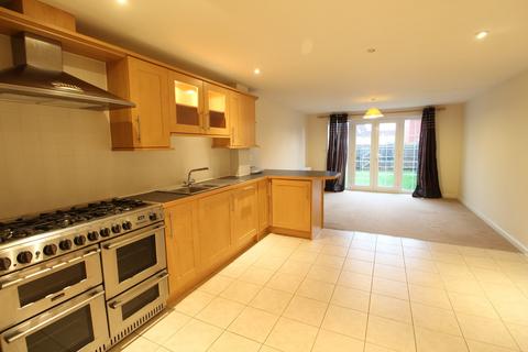 3 bedroom townhouse for sale, Manning Road, Bury St Edmunds IP32
