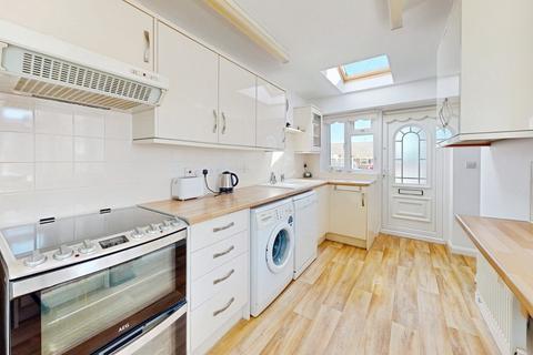 2 bedroom semi-detached bungalow for sale, Oldbury Orchard, Churchdown