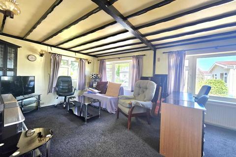 undefined, Hampton Fields, Minchinhampton