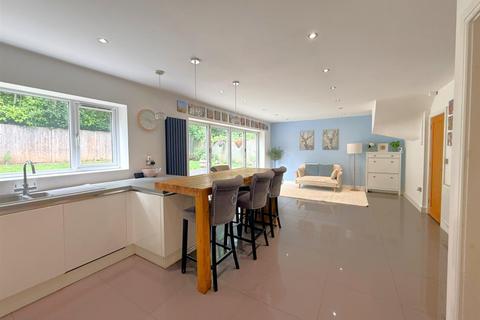 4 bedroom detached house for sale, Redditch Road, Birmingham B38