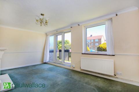 2 bedroom flat for sale, Downfield Road, Cheshunt