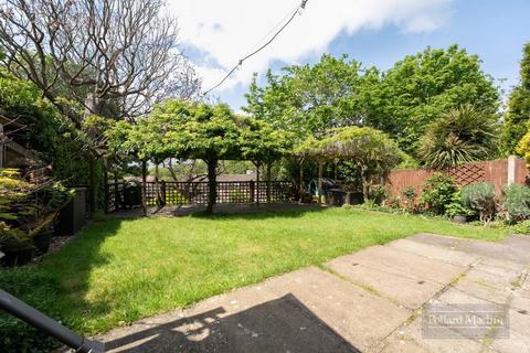 3 bedroom end of terrace house for sale, Waldronhyrst, South Croydon