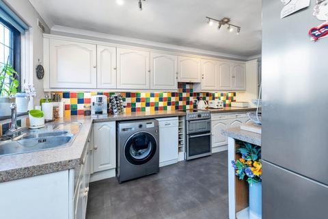 3 bedroom detached bungalow for sale, Top Close, Royston SG8