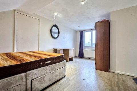 4 bedroom house to rent, Cranleigh Court Road Yate, Bristol BS37