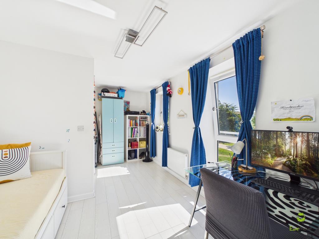 Presented by Nicoleta at Ewe Move Bexleyheath and