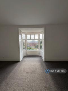 2 bedroom flat to rent, Oakleigh House, Sale, M33