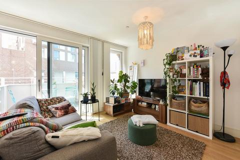 Studio for sale, Ivy Point, Bow Common E3