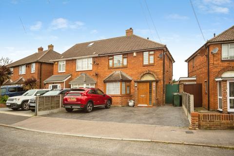 3 bedroom semi-detached house for sale, Meadow Way, Dartford, DA2