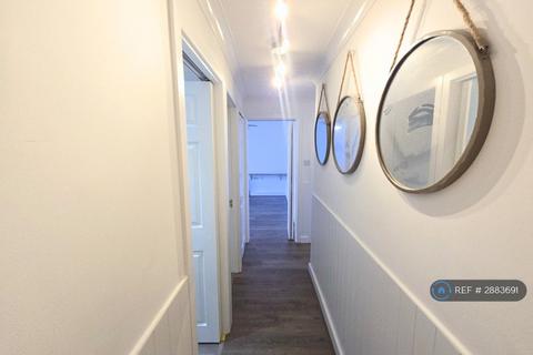 3 bedroom flat to rent, New St, Horsham, RH13