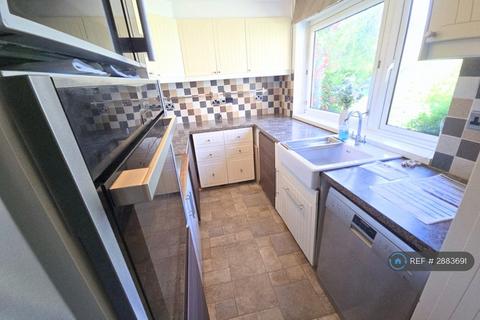 3 bedroom flat to rent, New St, Horsham, RH13