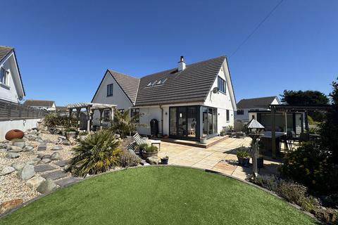 4 bedroom detached house for sale, Trearddur Road, Trearddur Bay, Anglesey, LL65