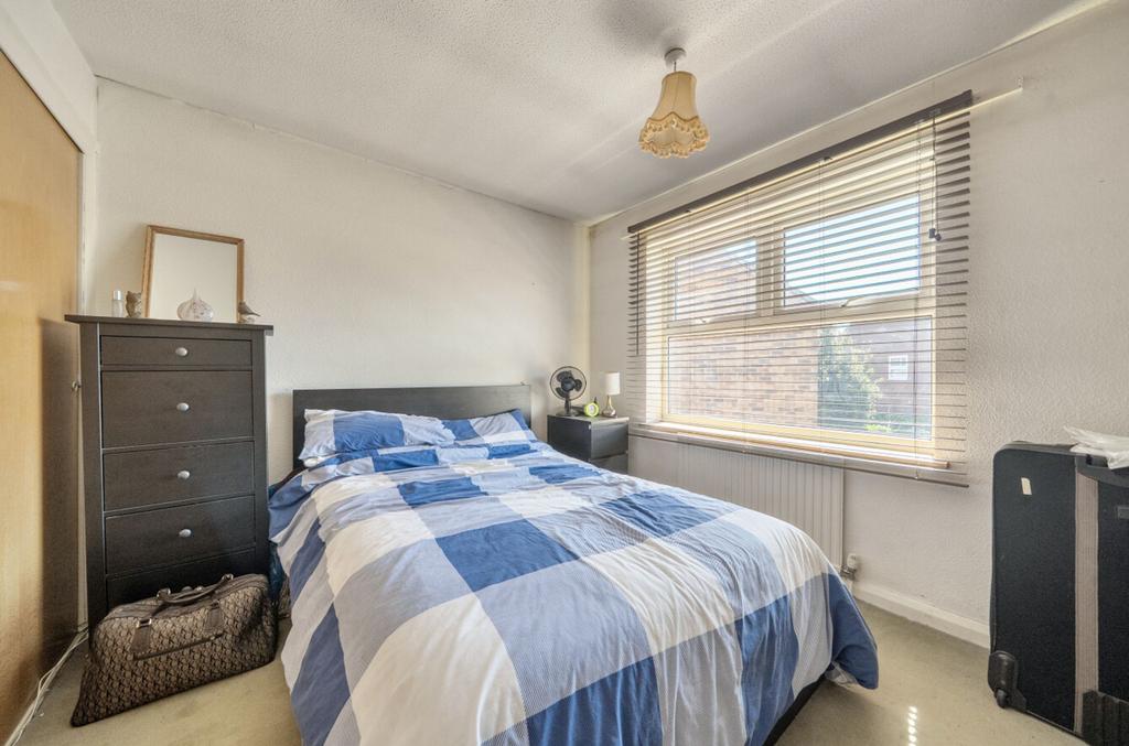 Bedroom 1 (left rear)