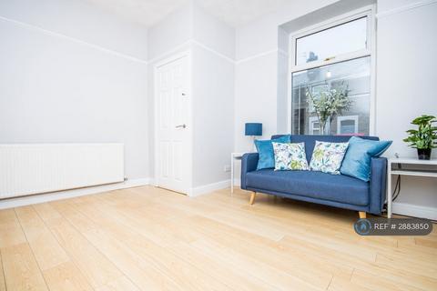 3 bedroom terraced house to rent, Stanley Street, Accrington, BB5