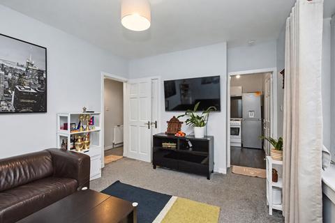 2 bedroom flat for sale, 127 Crewe Crescent, Crewe, Edinburgh, EH5 2JN